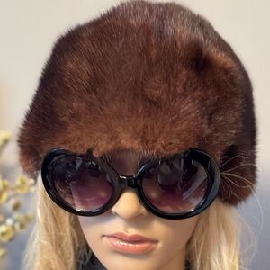 Mink Fur Hat. Stunning Chocolate Brown Colour.